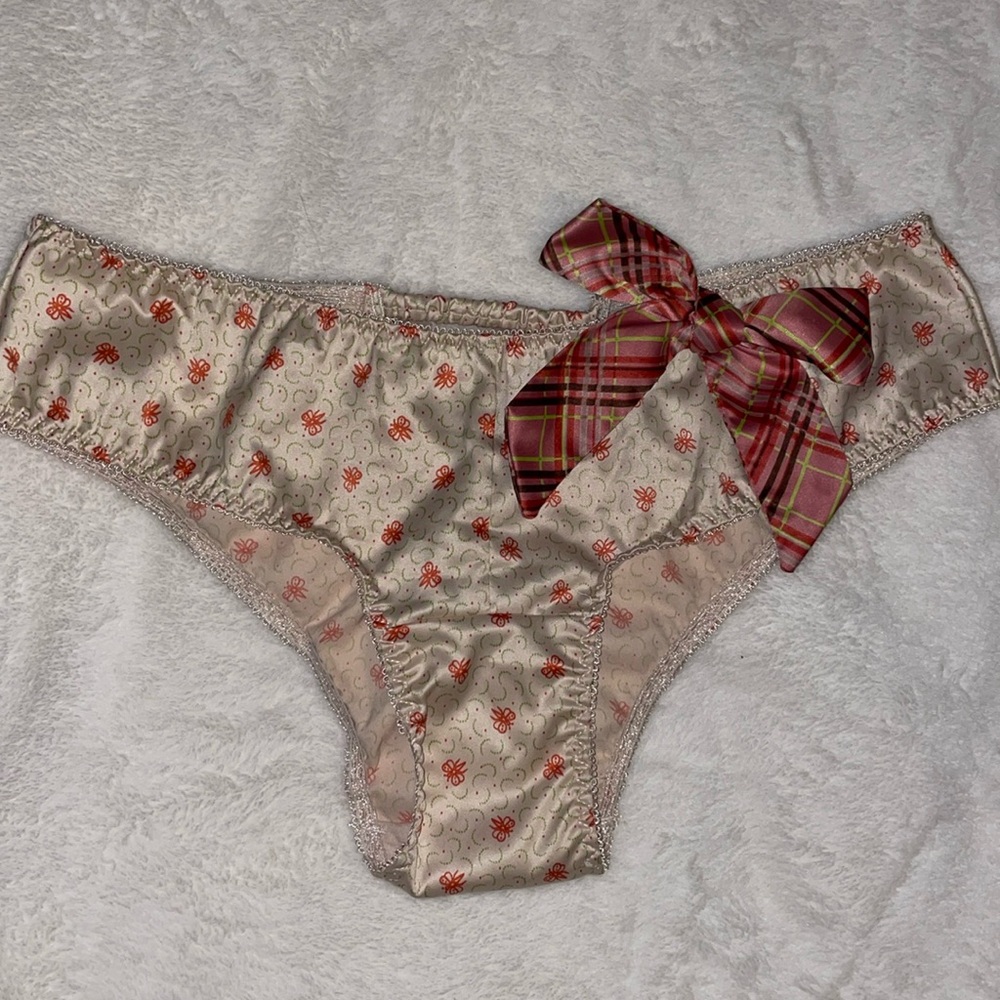 Victoria’s Secret Satin Hipkini